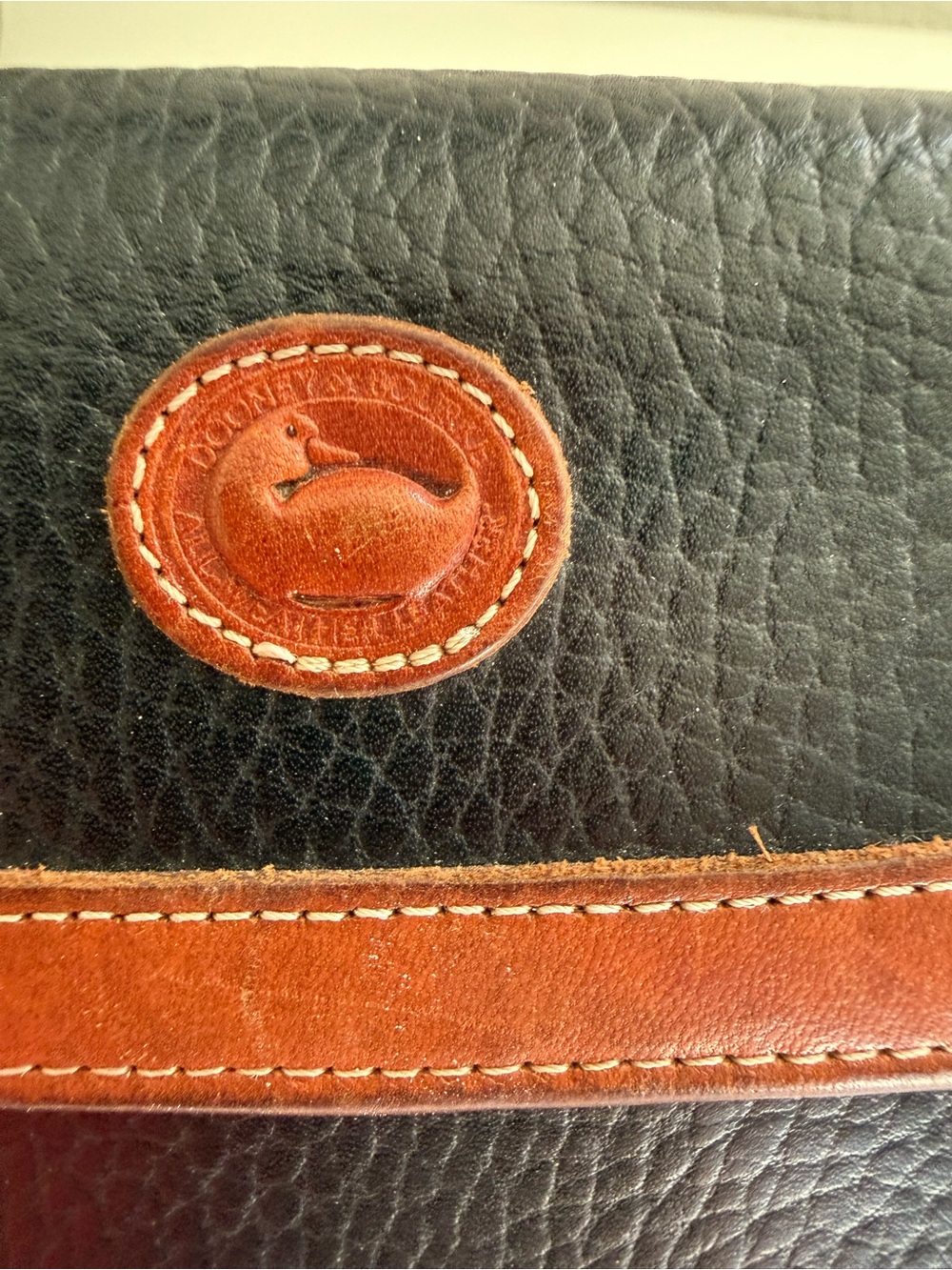 Dooney & Bourke Vintage Black and Brown Pebbled Leather Clutch Wallet - Picture 2 of 11
